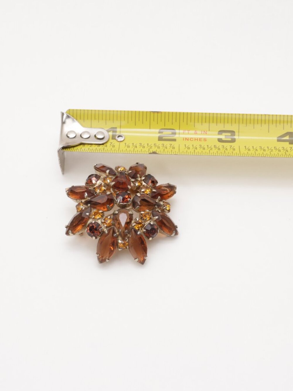 Vintage Mid-Century Rhinestone Brooch Pin – Juliana D&E Amber Stones - Picture 3 of 4